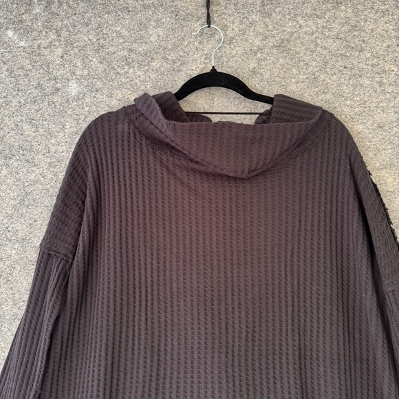 Free People Waffle Knit Boho Relaxed Fit Cowl Neck Sweater Size Small - Picture 4 of 16
